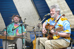 Lonesome set the sartorial tone down at The Shore 2005 - click to enlarge